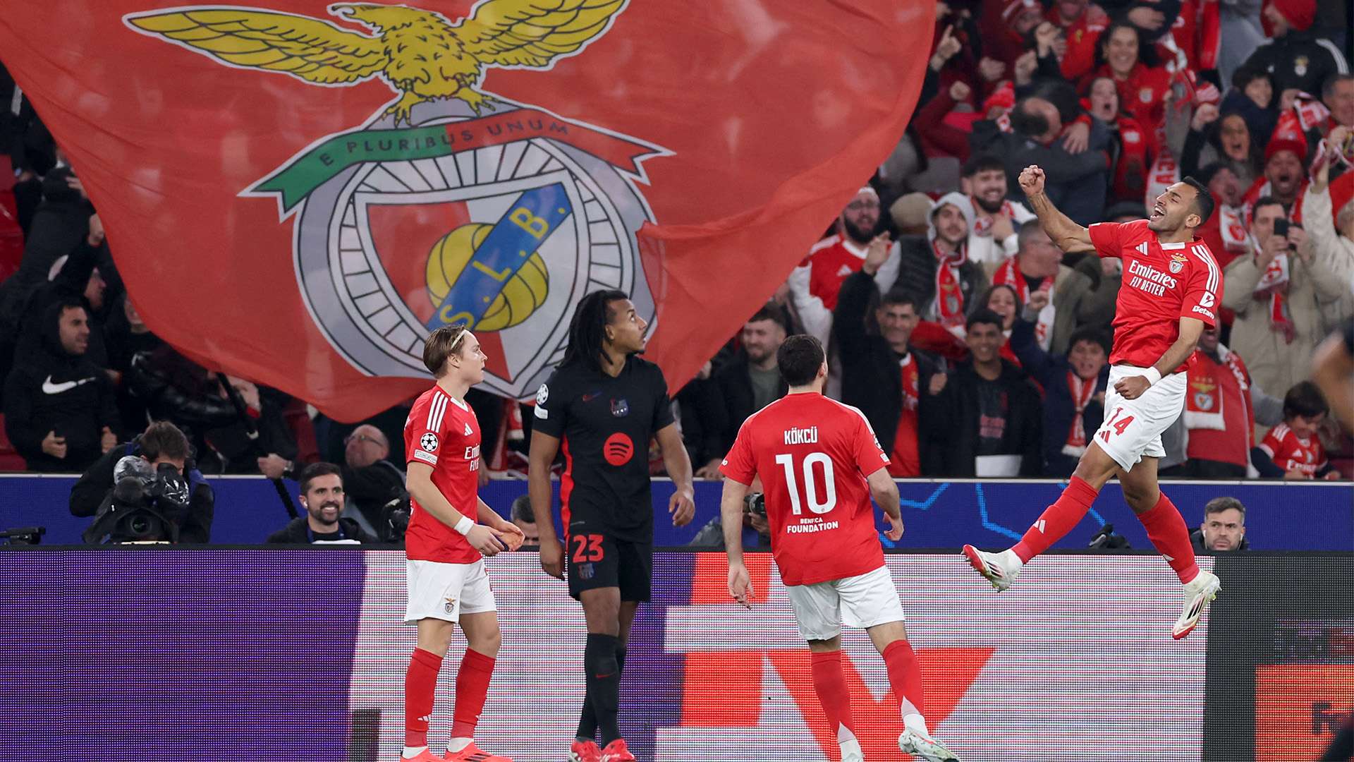 面对强敌时 面对强敌时