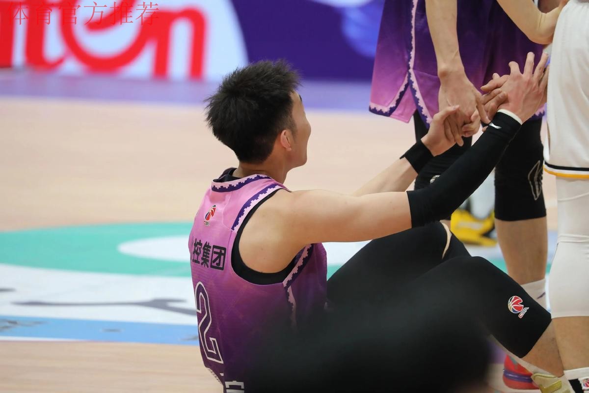 CBA-廖三宁14分沈梓捷两双 北控险胜山东迎开门红 CBA-廖三宁14分沈梓捷两双 北控险胜山东迎开门红